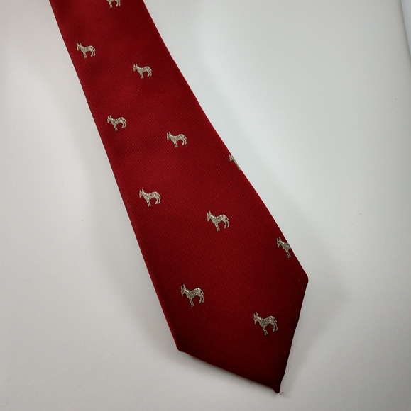 Cambridge Collection men's tie in red - Picture 2 of 6